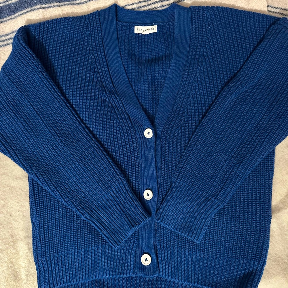Tradlands shelter cardigan in Navy